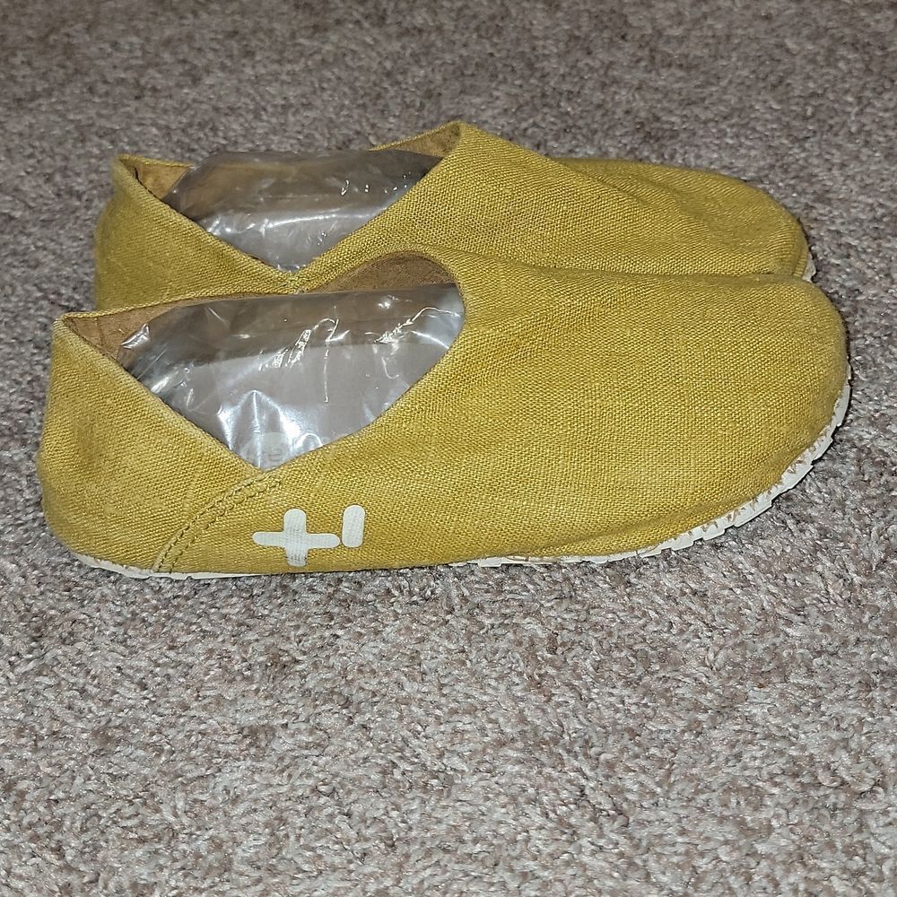 OTZ Cork Lite Espadrille Slip On Mustard Yellow Canvas Caveman Shoes Size 6.5 - Picture 3 of 10